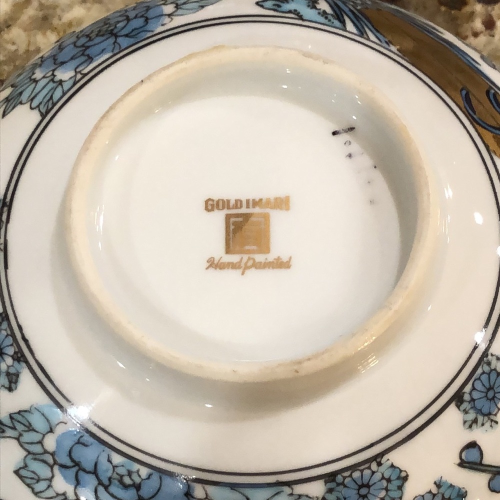Japanese Gold Imari Hand-painted Porcelain Bowl - Picture 10 of 10